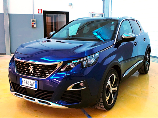 PEUGEOT 3008