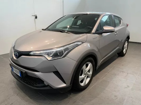 TOYOTA C-HR HYBRID