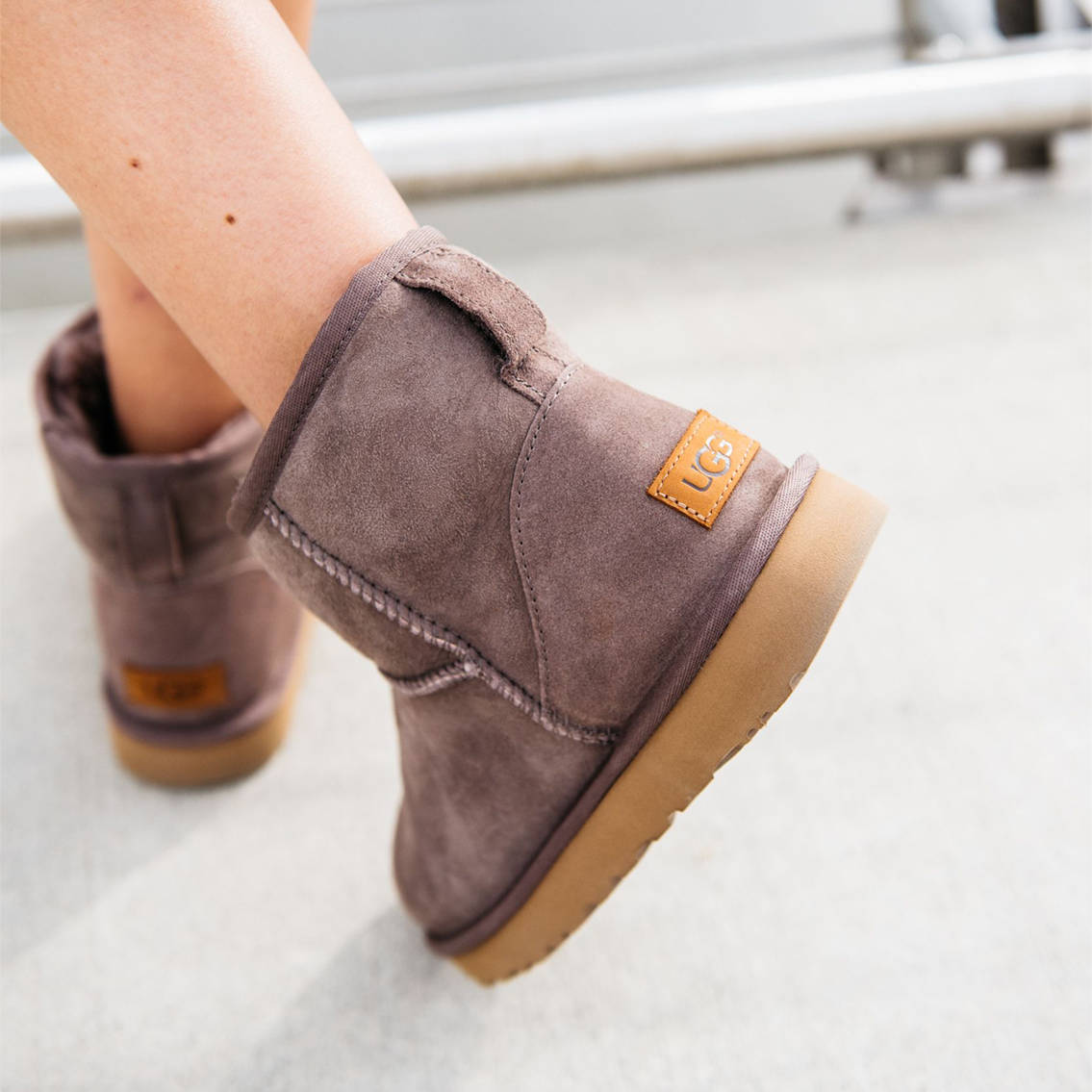 UGG - Stivali Scamosciati confortevoli per un look glamour