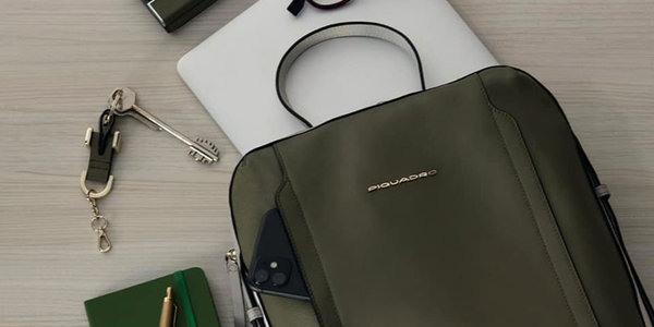 Piquadro, Borse, Guanti e Accessori -60%