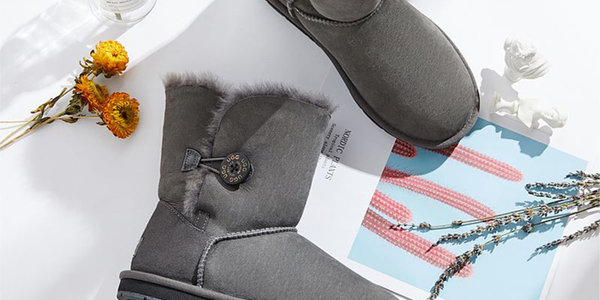UGG - Stivali Scamosciati confortevoli per un look glamour