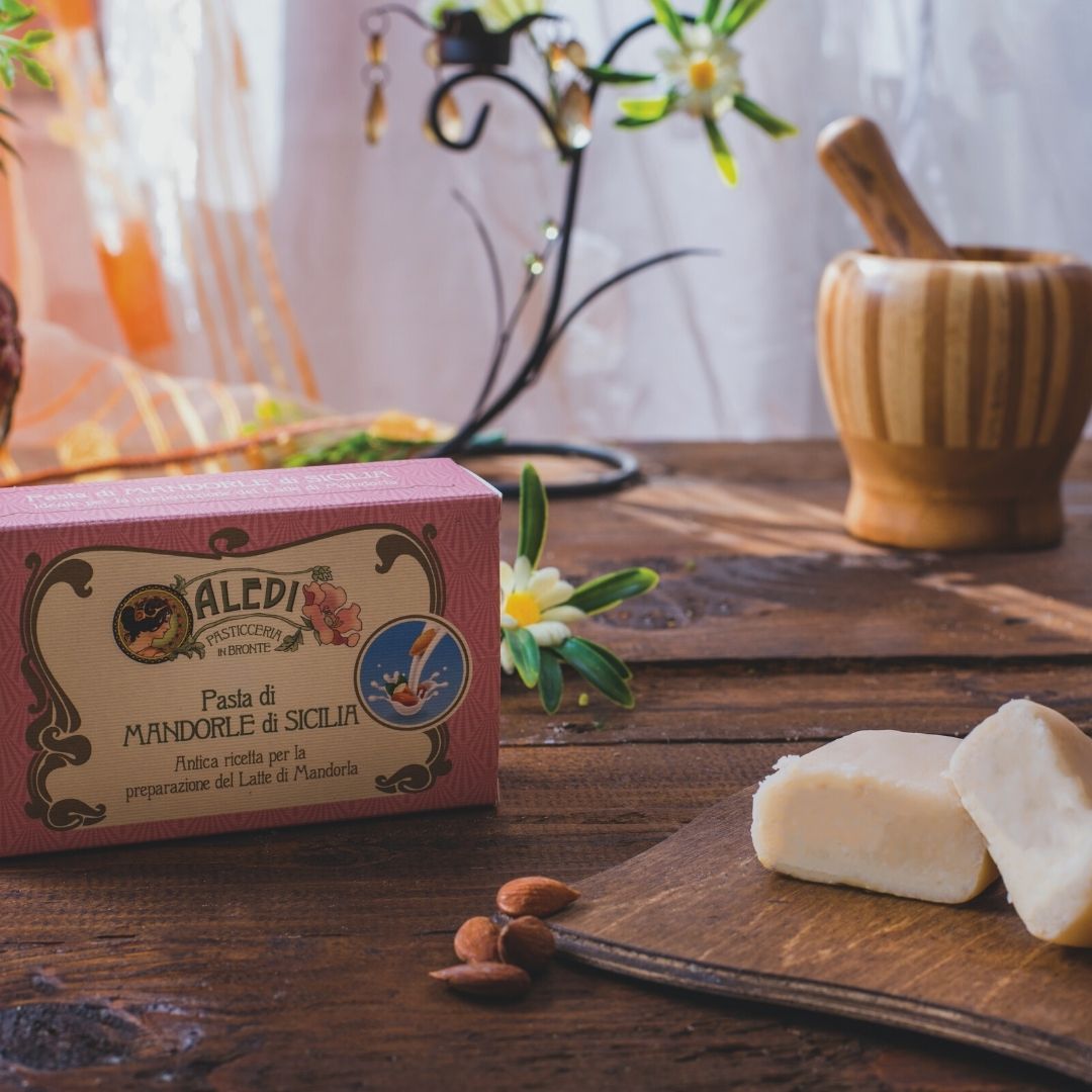 Image of Panetto di Pasta di Mandorle di Sicilia - Confezione da 200 g
