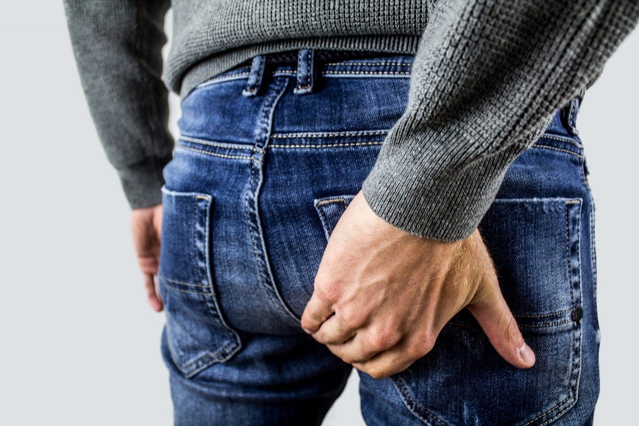 EMORROIDI: COSA SONO, SINTOMI, CAUSE, RIMEDI NATURALI
