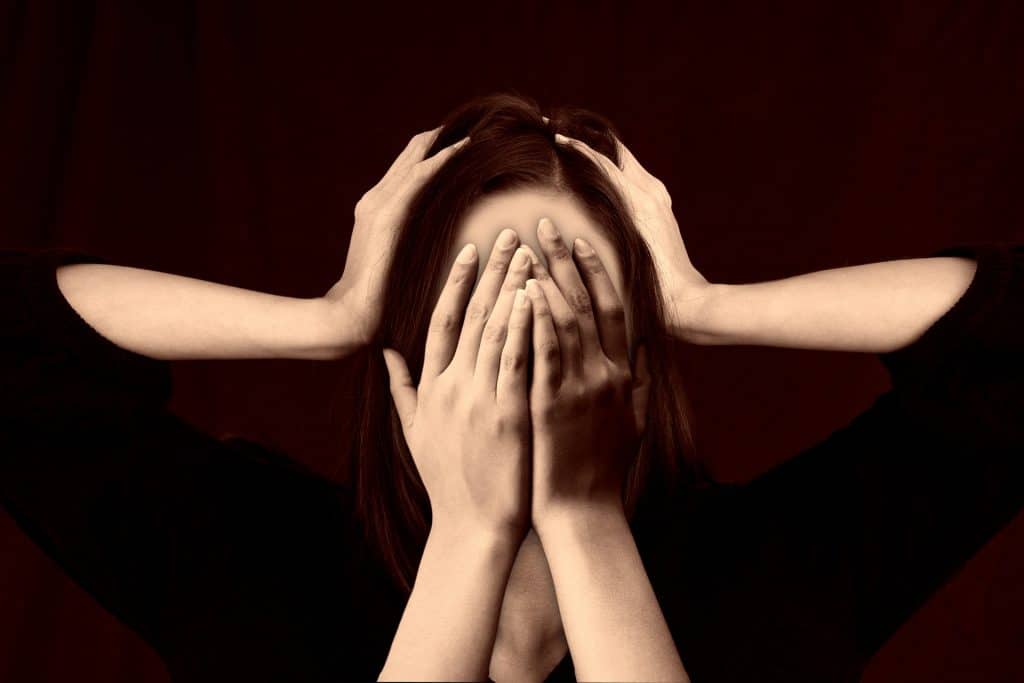 MAL DI TESTA DA CATTIVA DIGESTIONE? ECCO I CIBI DA EVITARE