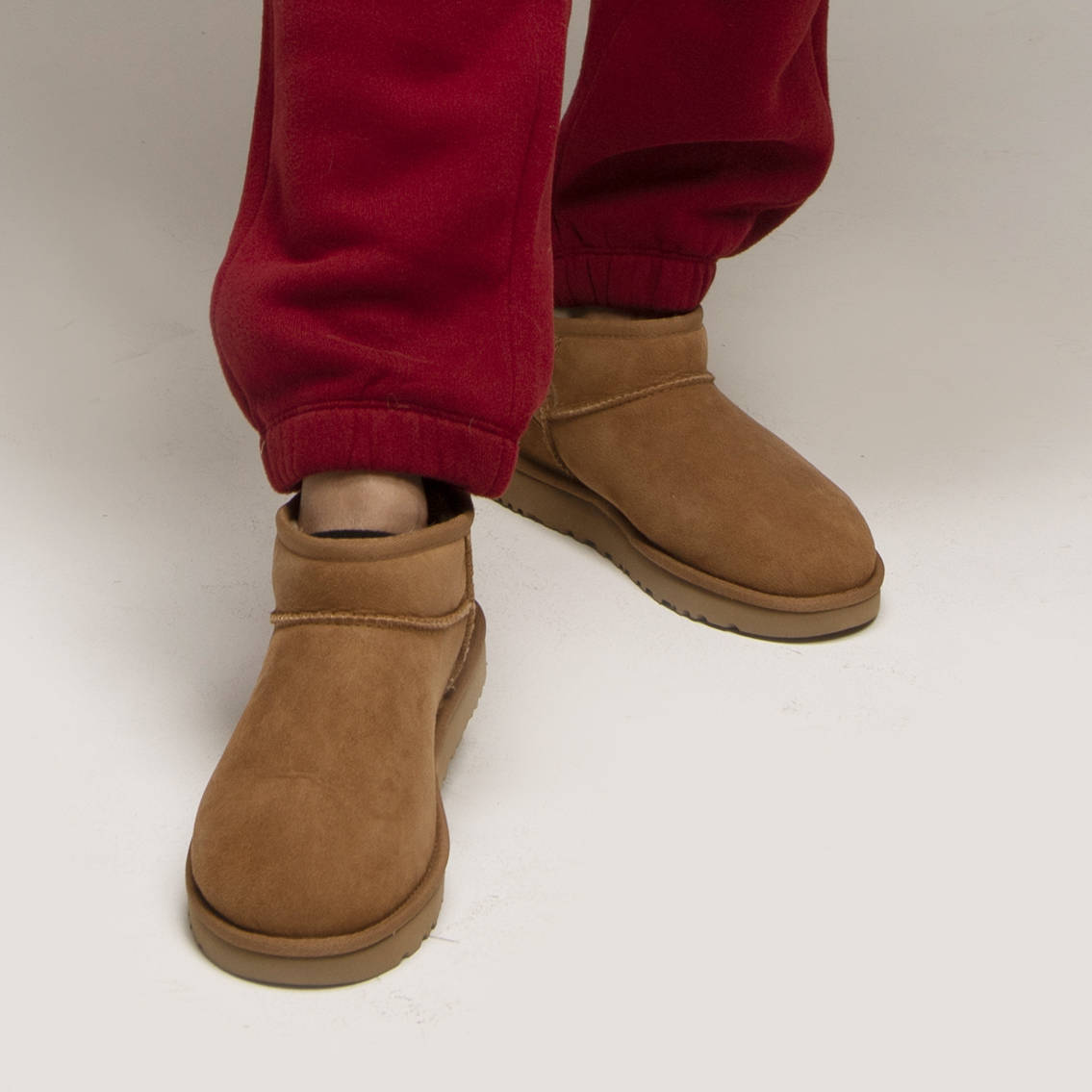 UGG - Stivali Scamosciati confortevoli per un look glamour