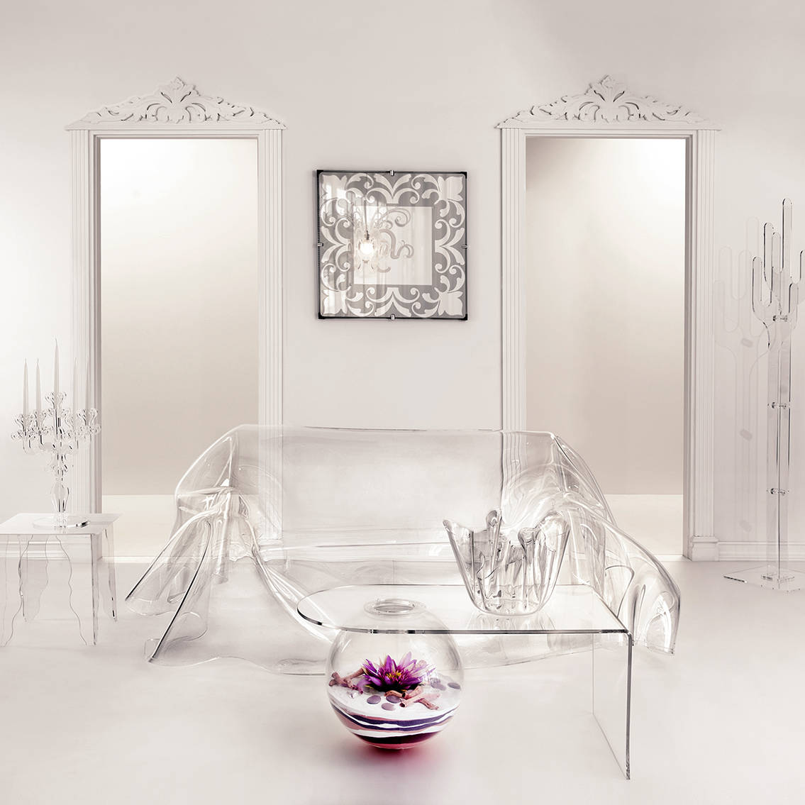 Iplex arredamento in plexiglas trasparente.