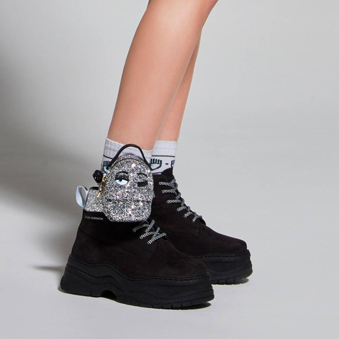 Chiara Ferragni abbigliamento e accessori trendy