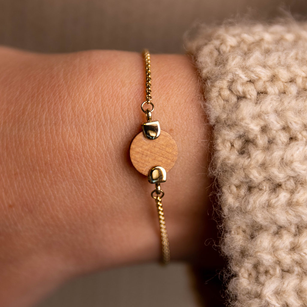 Image of Circular Cherry & Gold