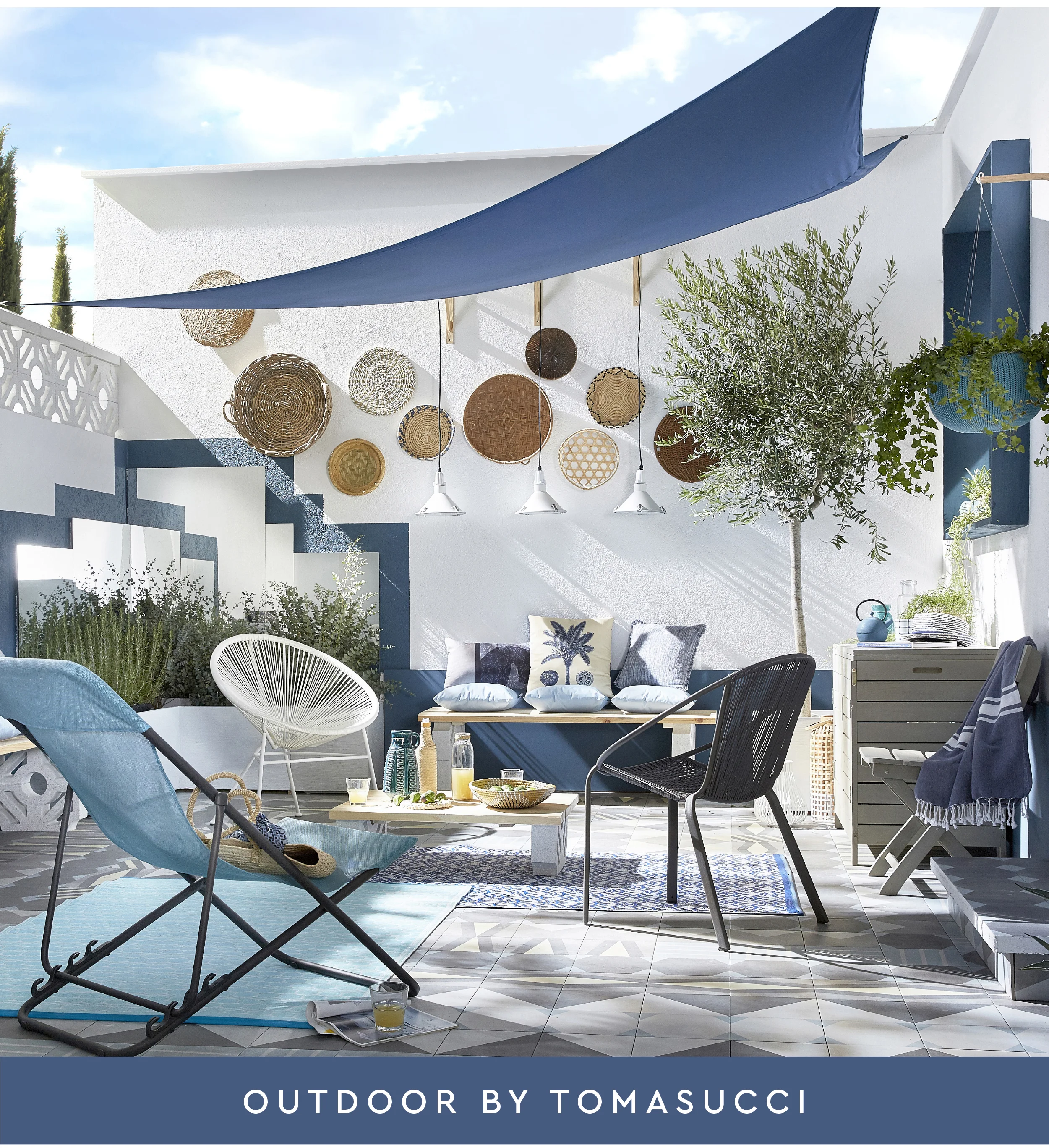 Outdoor by Tomasucci