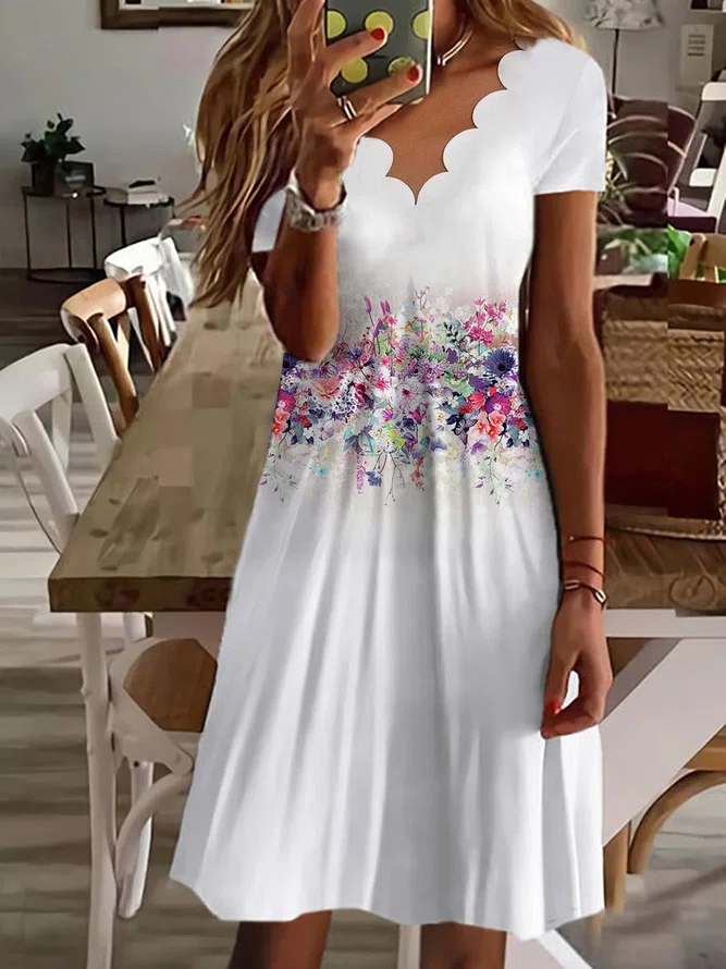 Neck Floral Vacation  Midi Dr...