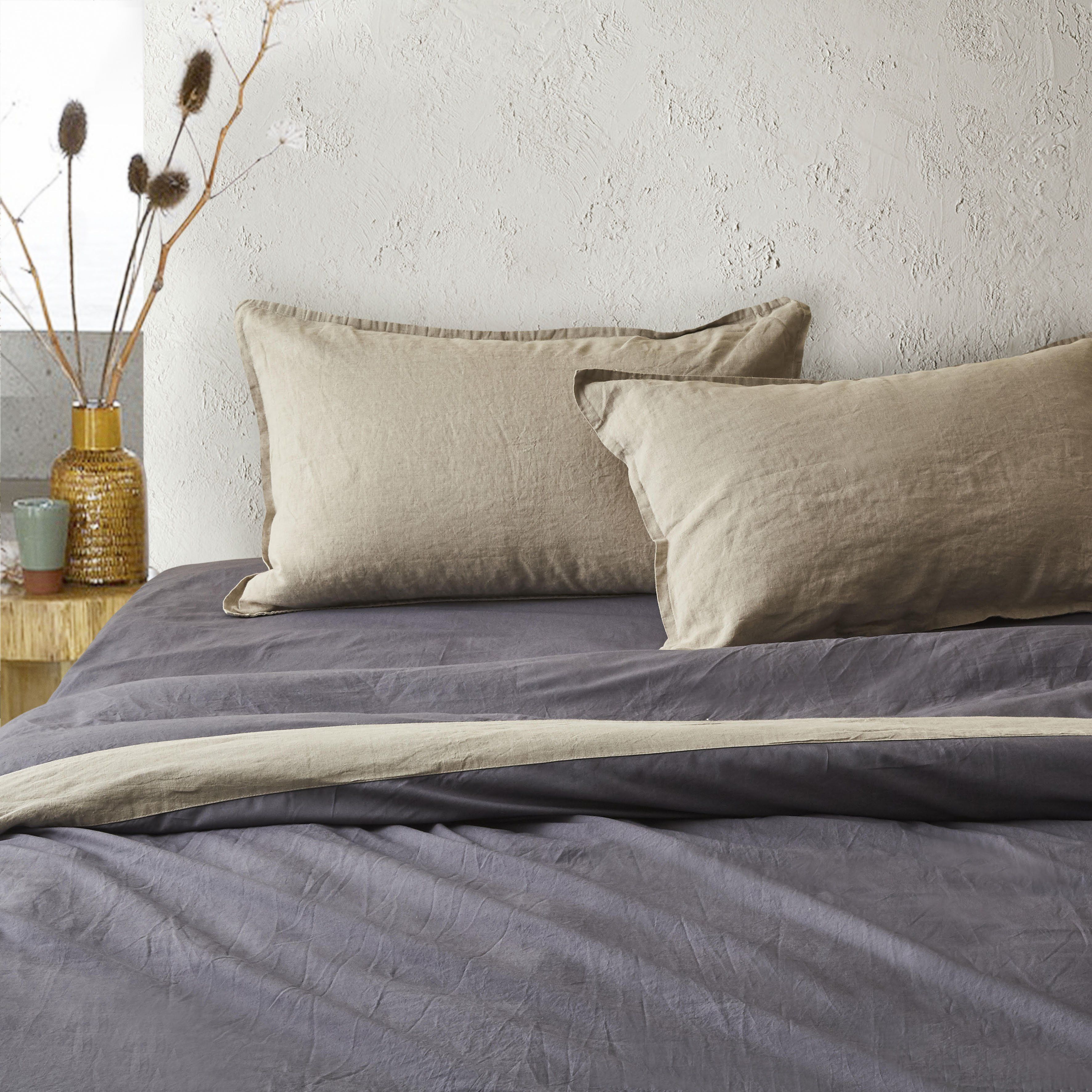 Image of Completo Copripiumino in Cotone StoneWash con Balza in Lino - Sierra
