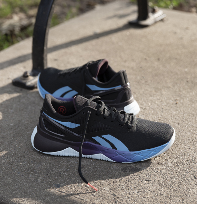 Risparmia sulle scarpe. 