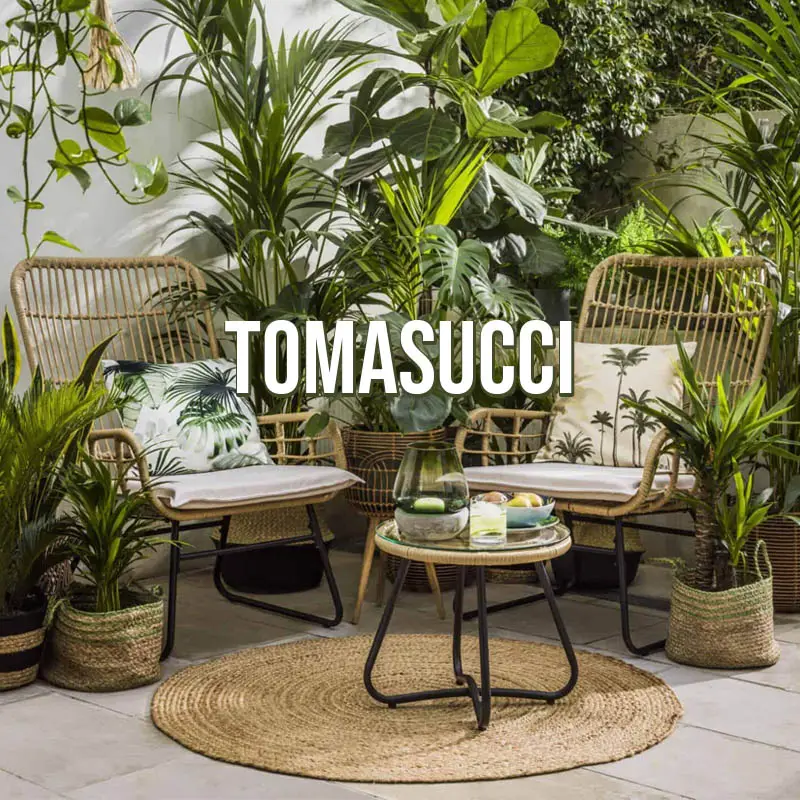 Outdoor by Tomasucci