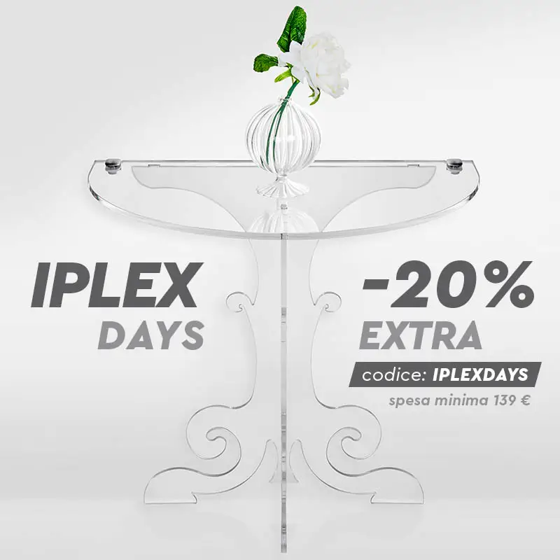 Iplex arredamento in plexiglas trasparente.