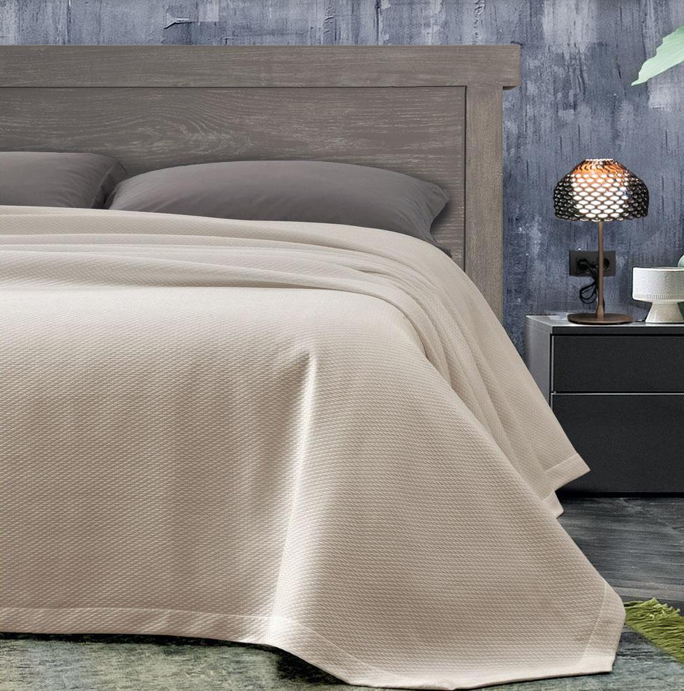 Image of Copriletto di Piquet di Puro Cotone<br> Tinta Unita - Classic