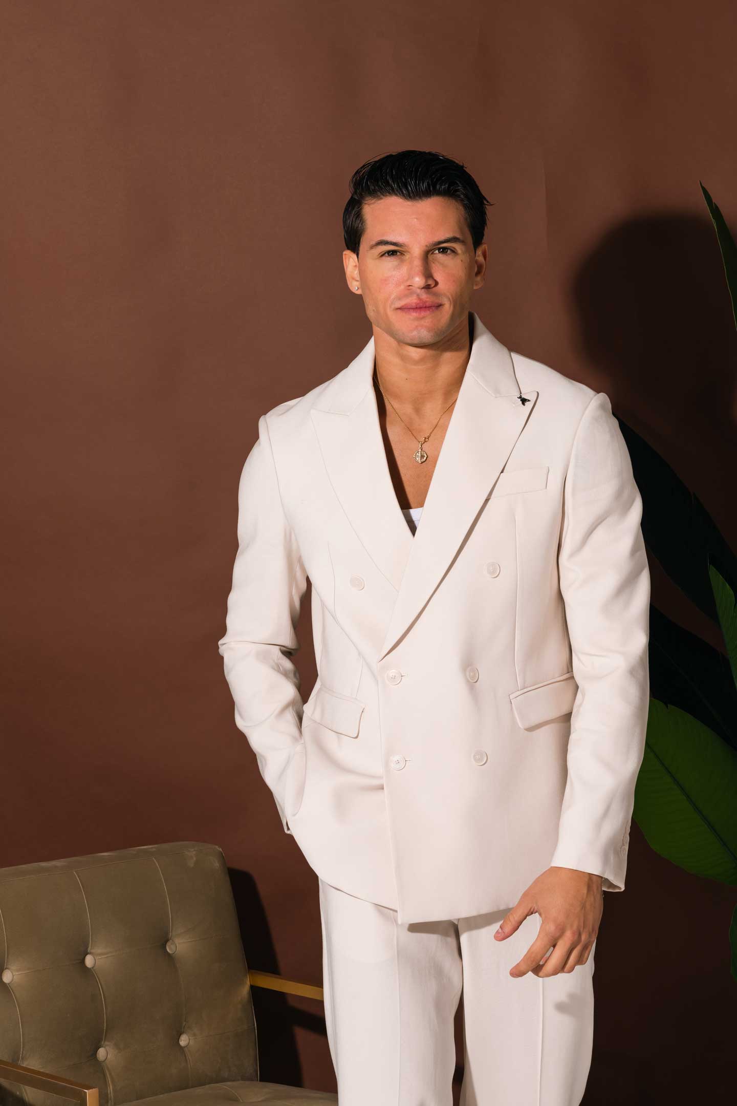 Elegant beige double-breasted jacket for men