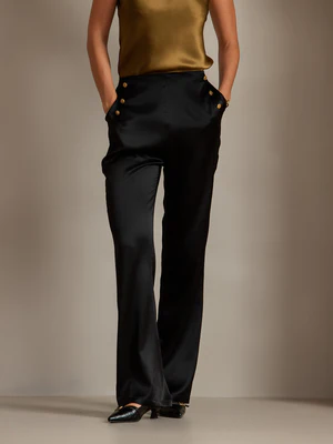 Image of 19Momme Pantaloni Classici in Seta Unita e Versatili