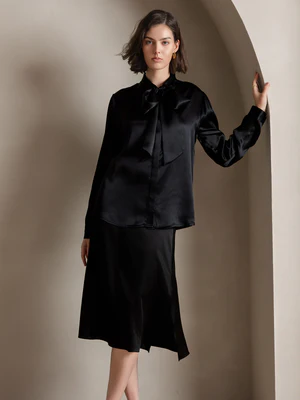 Image of 19 Momme Camicia Colore uniforme Elegante in Seta con Collo a Fiocco e Maniche Lunghe