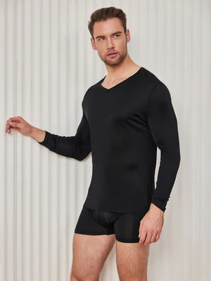 Image of T-shirt da uomo in maglia di seta a maniche lunghe con scollo a V