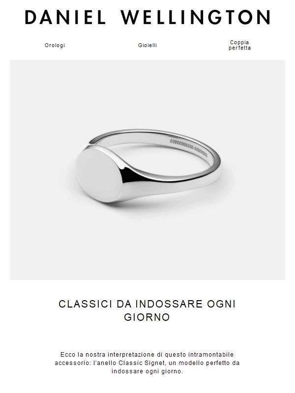 In primo piano: l'anello Signet