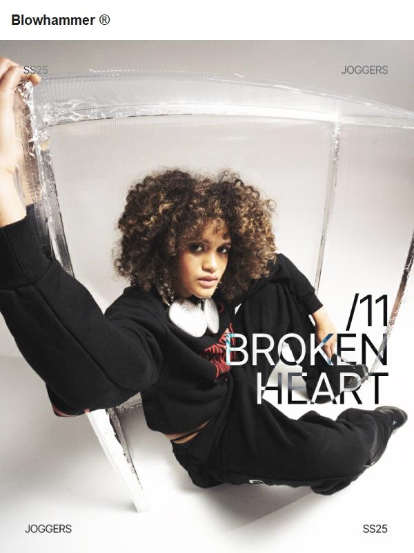 Oversize. Comodi. Essenziali.