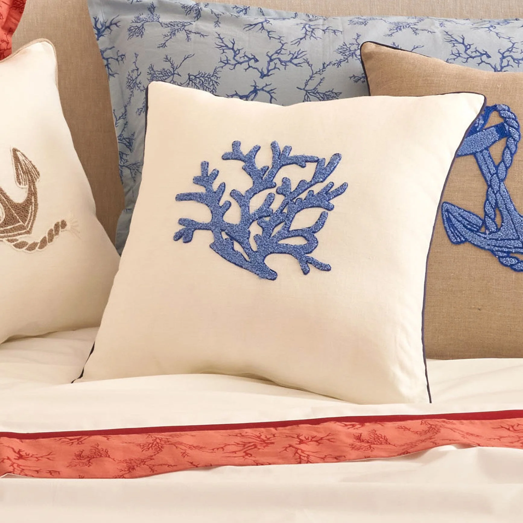 Image of Cuscino Arredo Quadrato in Puro Lino<br> con Ricamo - Zante