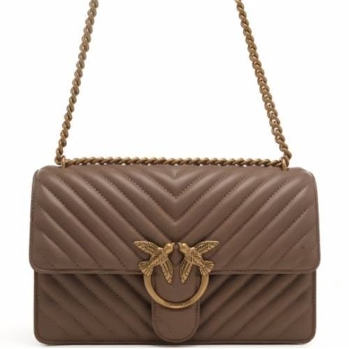https://kimaccessori.it/love-one-c-nappa-chevron-con-tracolla-in-catena-biscotto-zenzero-pinko-100941-a0gk