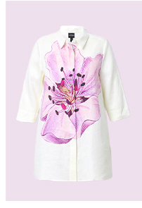 Blusa di lino dal taglio svasato con fiori, colletto da camicia e maniche a 3/4