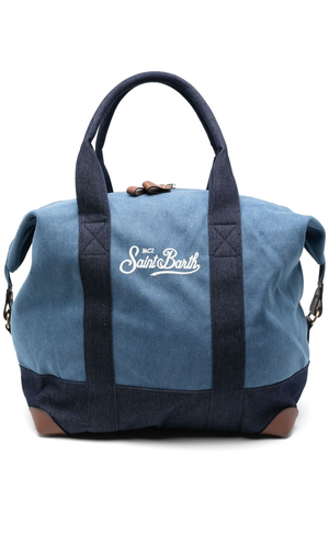 Travel bag with embroidered logo