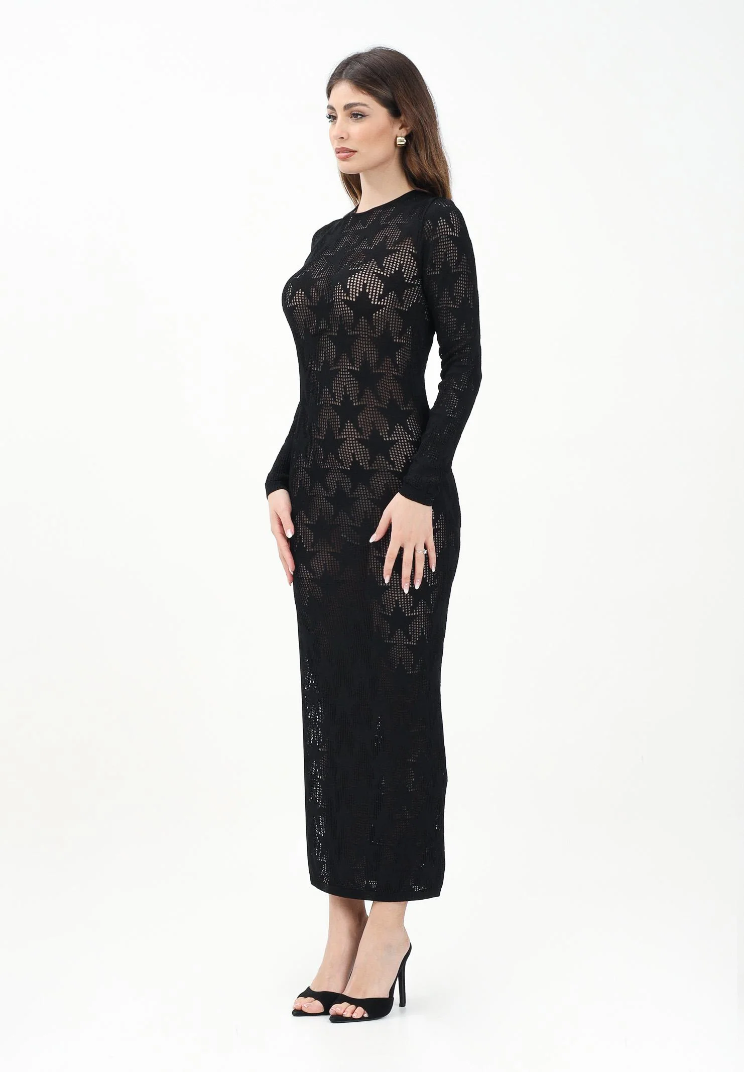 Image of AKEP Abito lungo in maglia nero da donna impreziosito da un originale ricamo a stelle