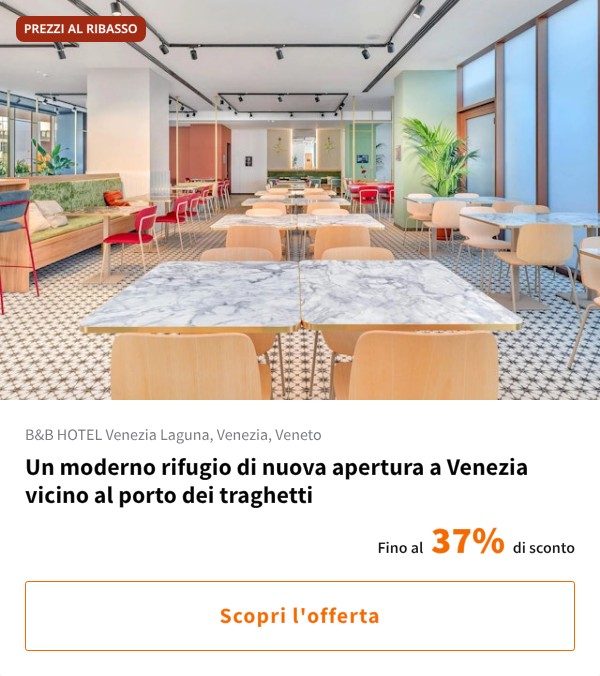Un moderno rifugio di nuova apertura a Venezia vicino al porto dei traghetti