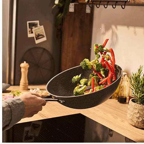 Padella con verdure dentro