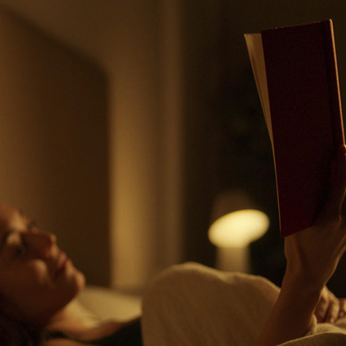 Immergiti nella lettura prima di andare a letto