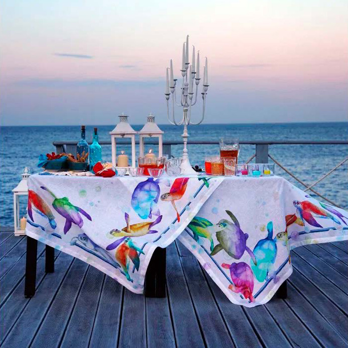Sezione Arredo: tavola e cucina