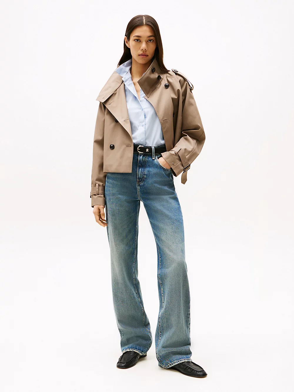 Jeans relaxed fit a campana e vita alta