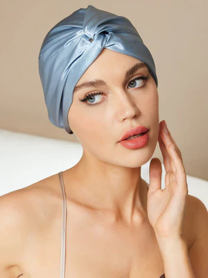 Image of Cuffia In Seta Con Design A Nodo Intrecciato