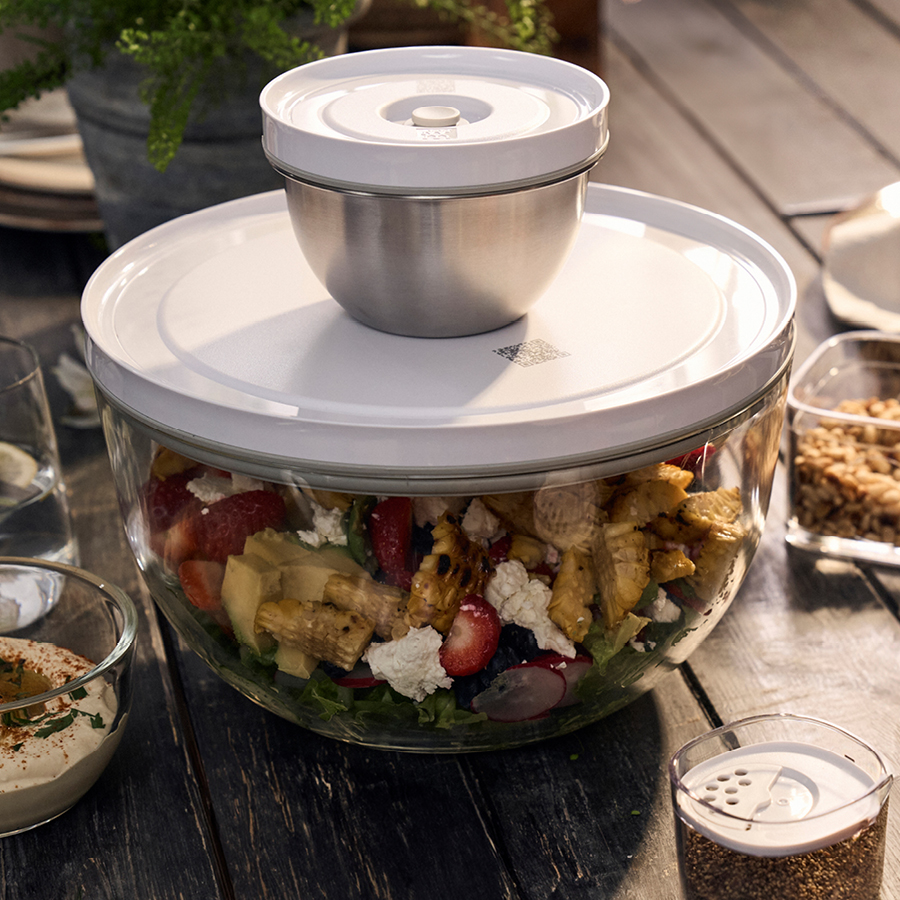 Insalata estiva in ciotole Fresh and Save