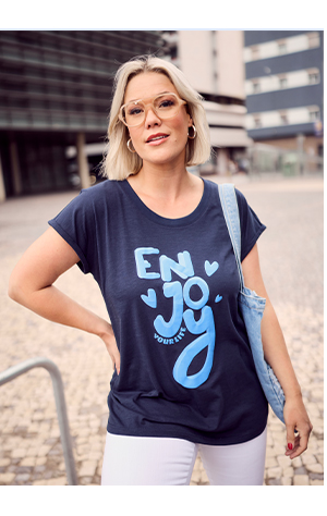 T-shirt dal taglio oversize con "Enjoy", scollo a girocollo e mezze maniche