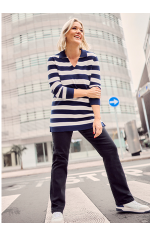 Maglione polo in maglia a righe con maniche lunghe