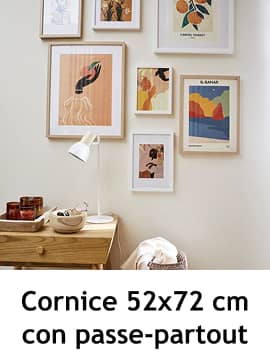 cornice 52x72 cm con pasepartout