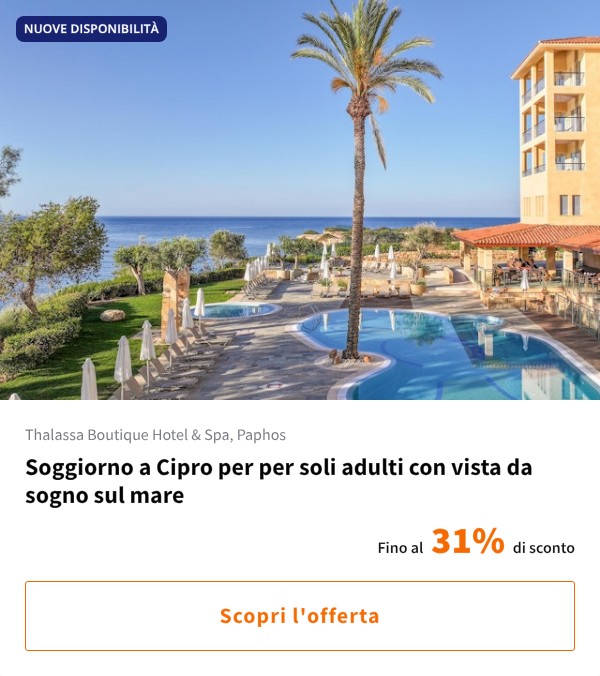 Soggiorno a Cipro per per soli adulti con vista da sogno sul mare