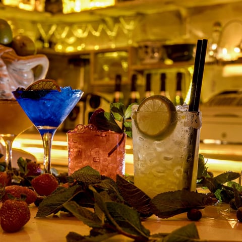 Activity image: Barcellona: Corso di preparazione di cocktail con tapas