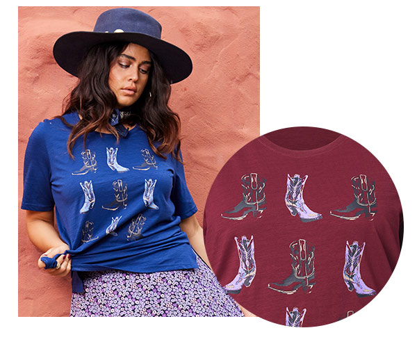 T-shirt classica con stivale da cowboy, scollo a girocollo e mezze maniche