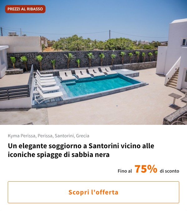 Un elegante soggiorno a Santorini vicino alle iconiche spiagge di sabbia nera