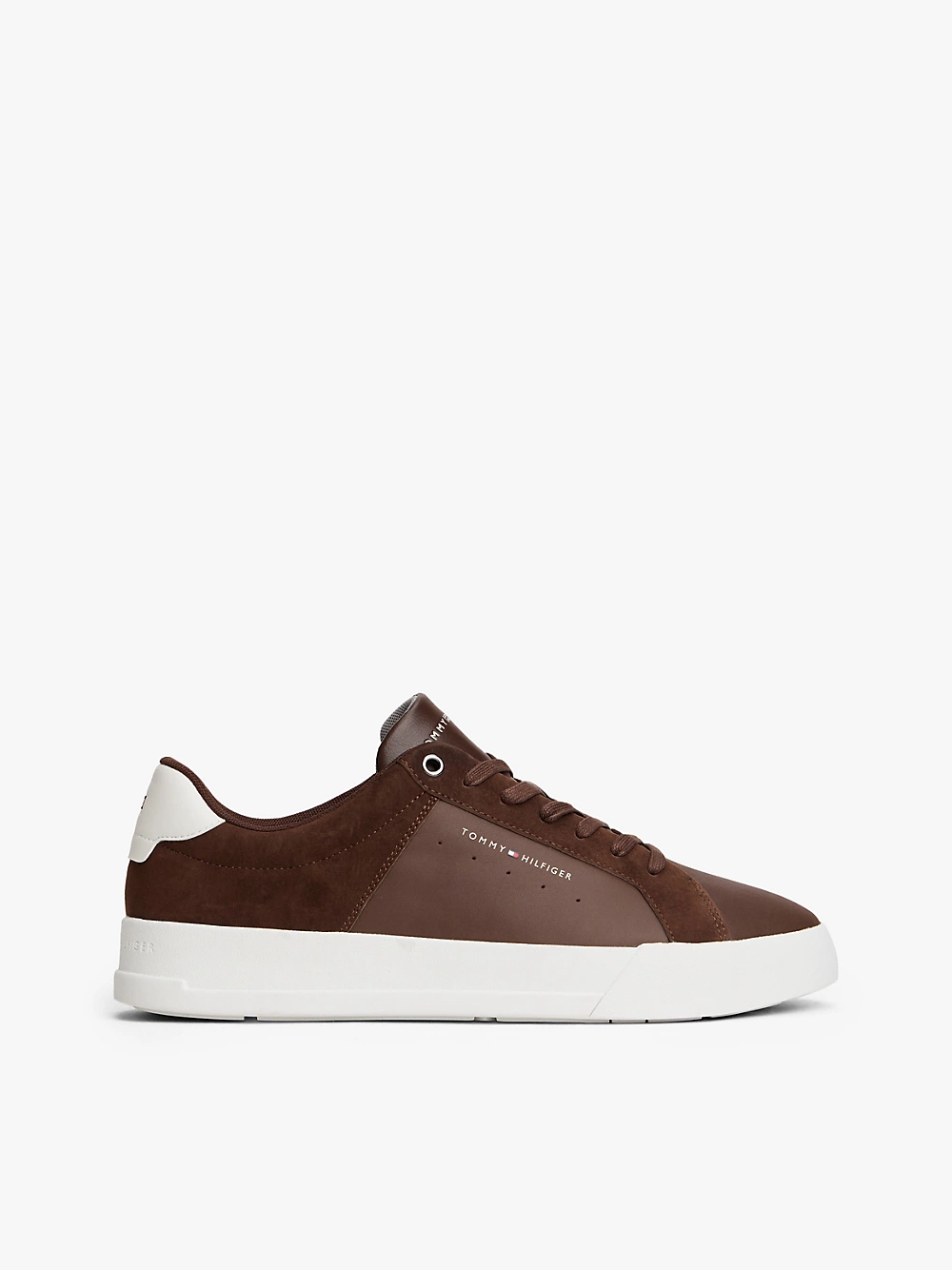 Sneakers sportive in pelle e mix di texture