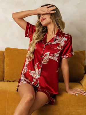 Image of 19Momme Set Pigiama Maniche Corte con Stampa Gru in Seta 100% Gelso per Donna