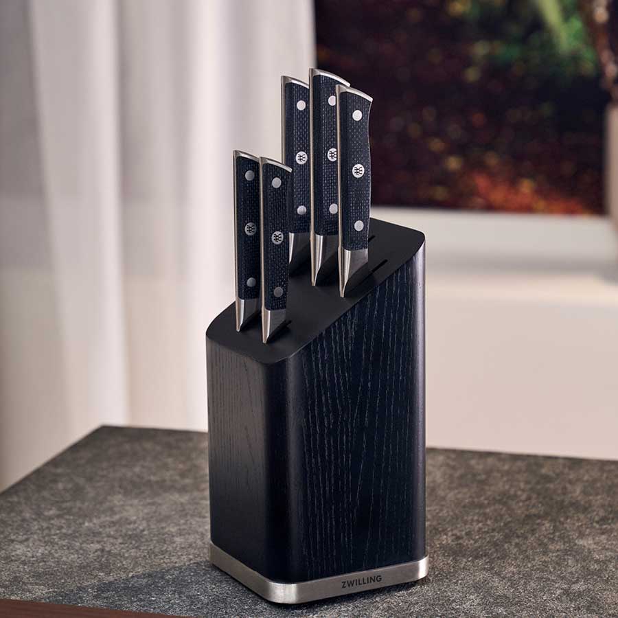 Ceppo portacoltelli ZWILLING Spectrum su mobile da cucina