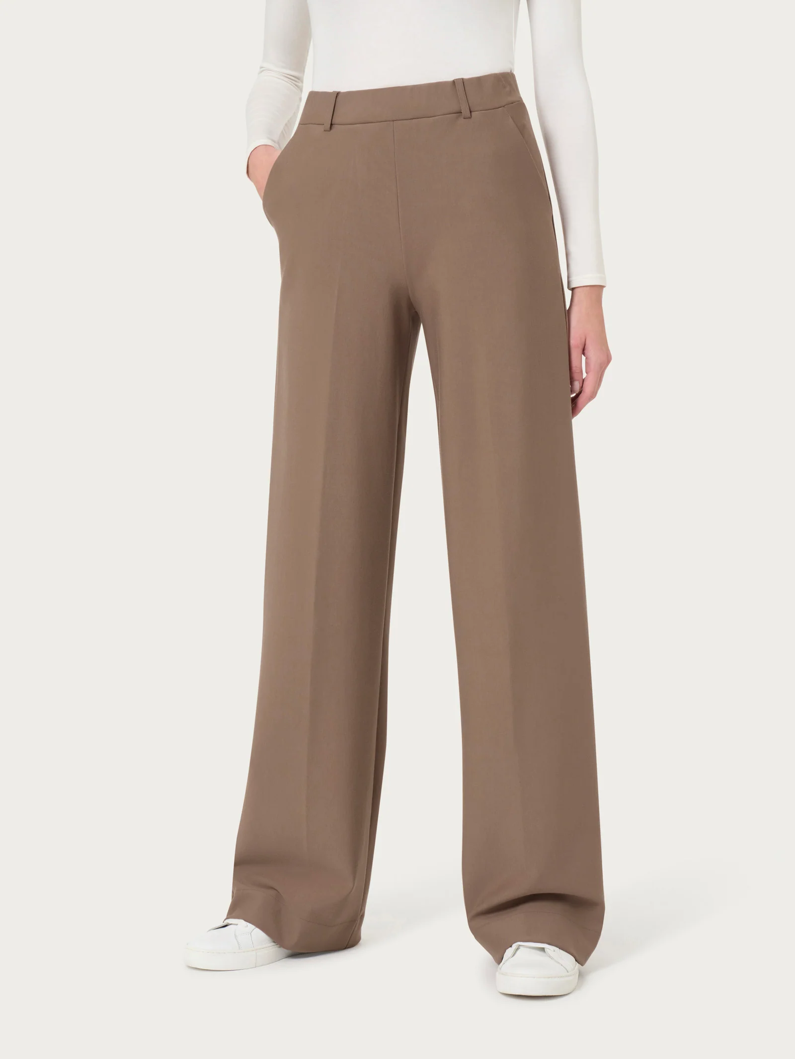 Image of Pantalone a palazzo con tasche in Compact - Pine Bark