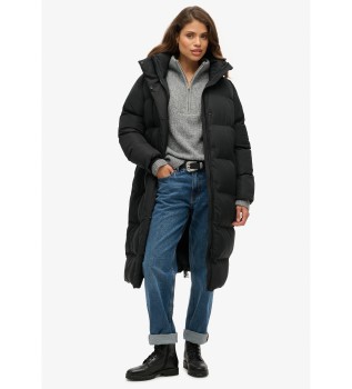 cappotto-lungo-imbottito-con-cappuccio-in-nero
