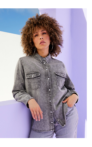 Blusa di jeans con colletto da camicia, bottoni automatici e maniche lunghe